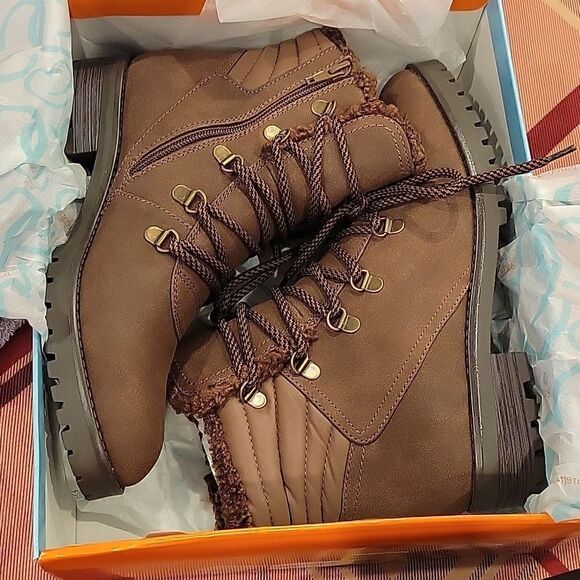 Baretraps Dennison Women's Ankle Boots size 8 M - Picture 9 of 9